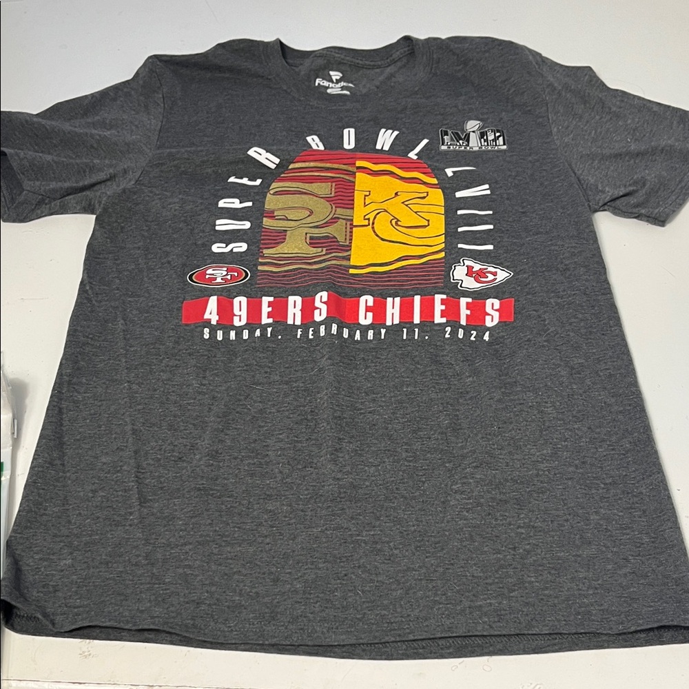 Fanatics Medium Short Sleeve Graphic Super Bowl KC Chiefs 49ers T Shirt